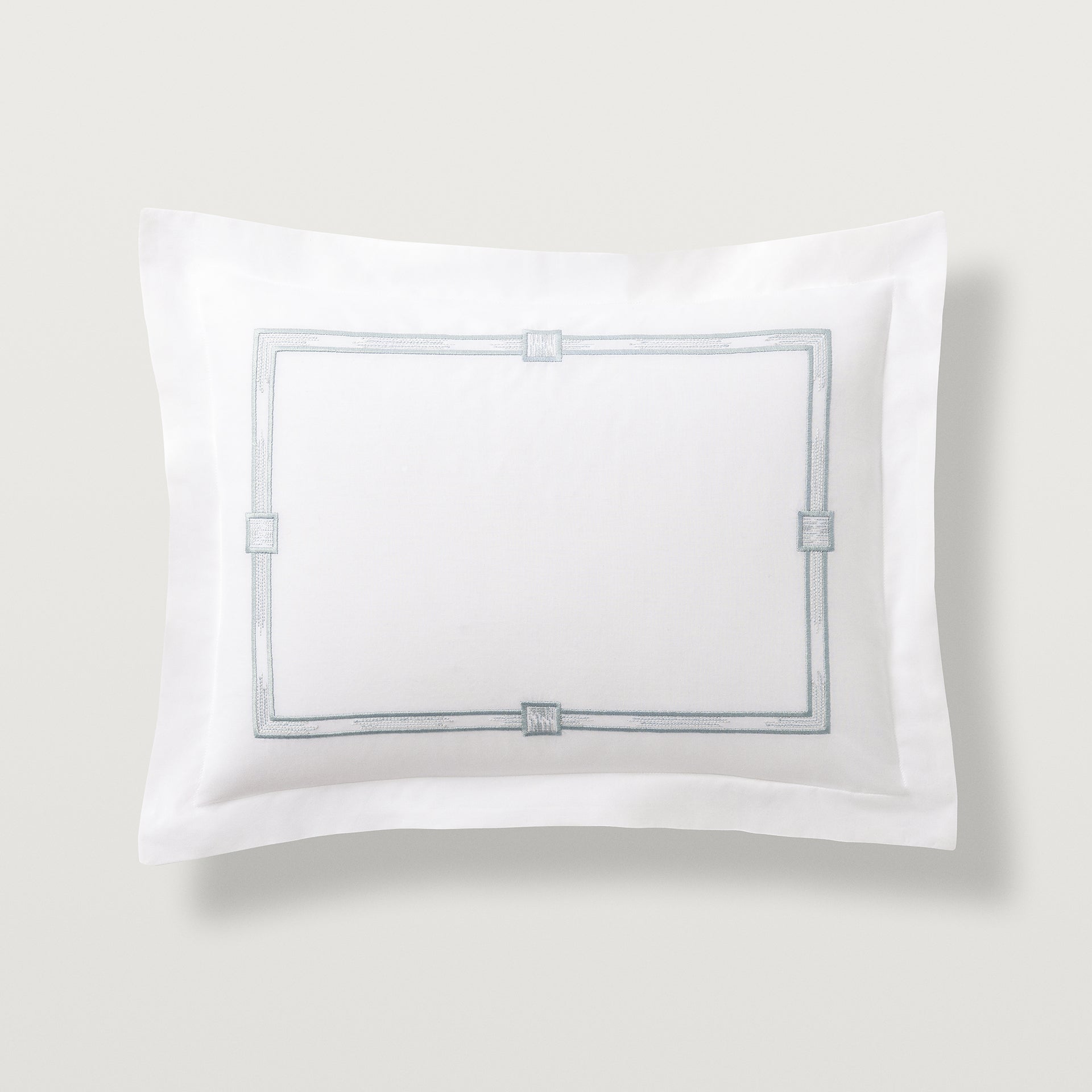 Lisetta Boudoir sham in cloud/white