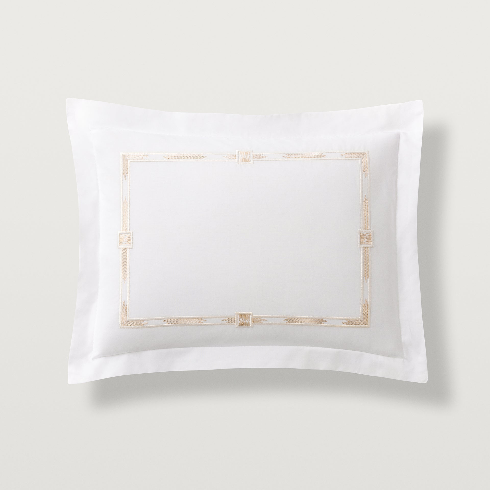 Lisetta Boudoir sham in champagne/white