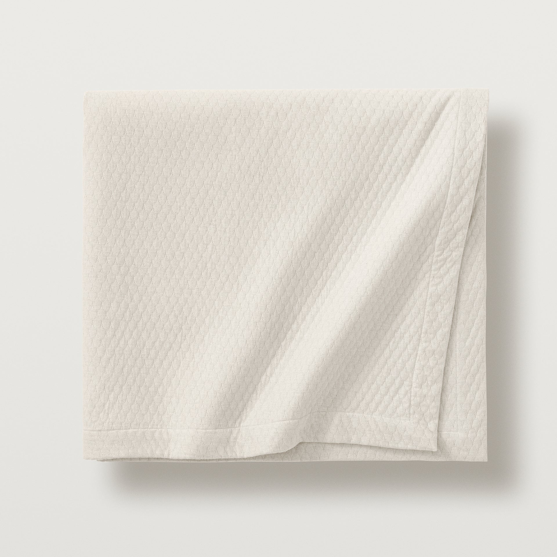 Ravello Coverlet in the color pearl