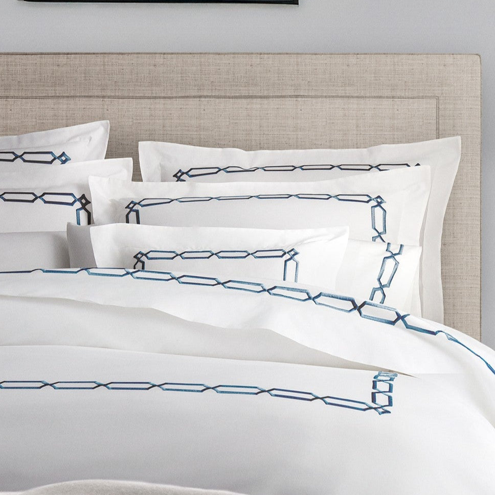 Arezzo in the color marine  #color_marine