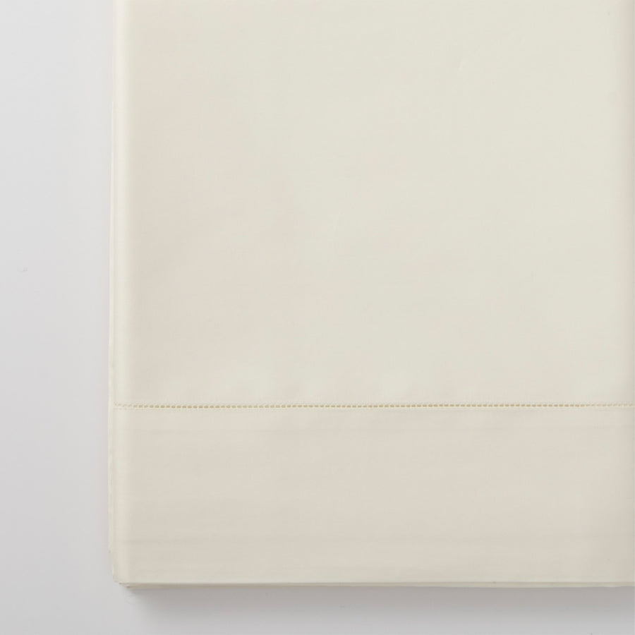 alesandra percale detail in the color ivory, #color_ivory