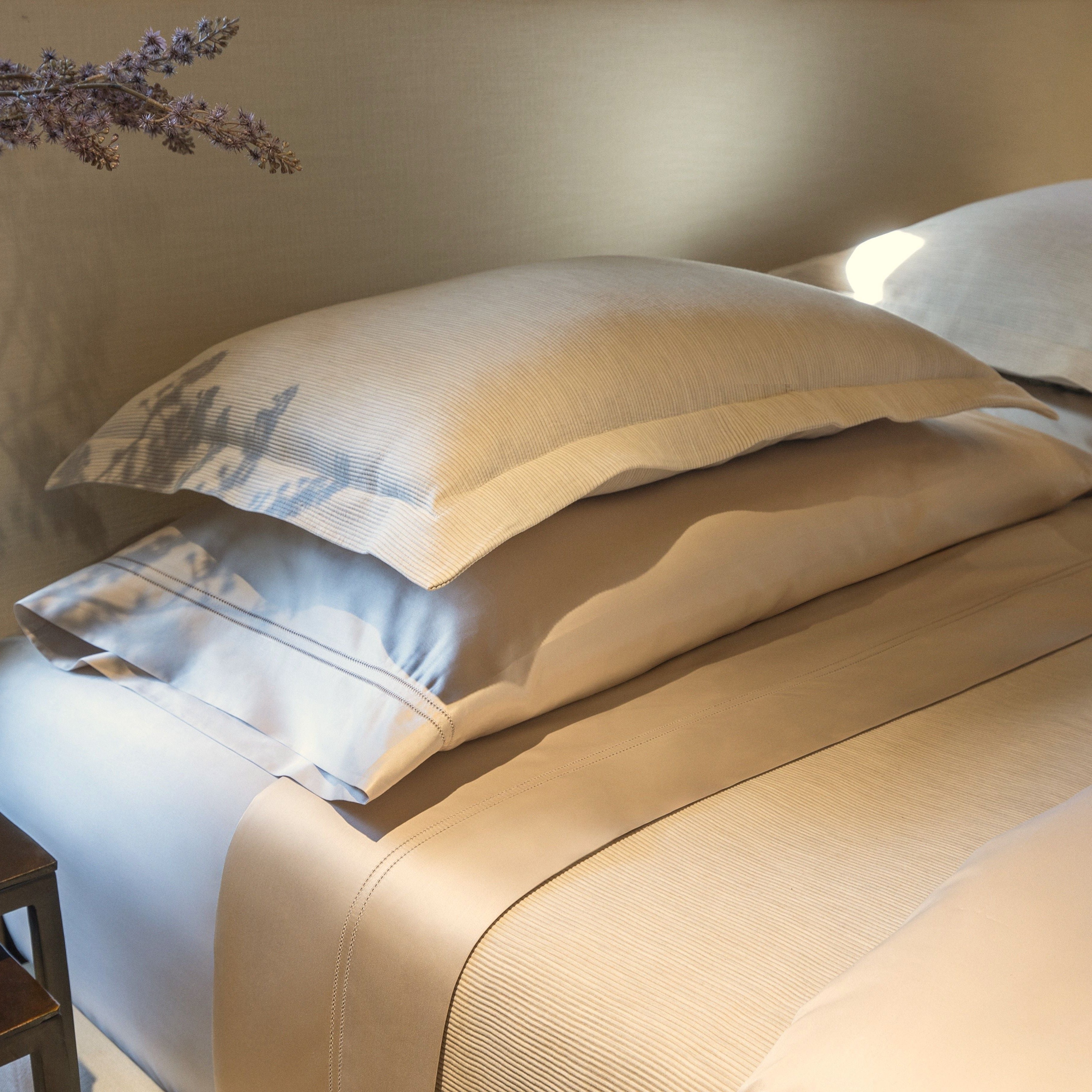 Lorenzo Coverlet
