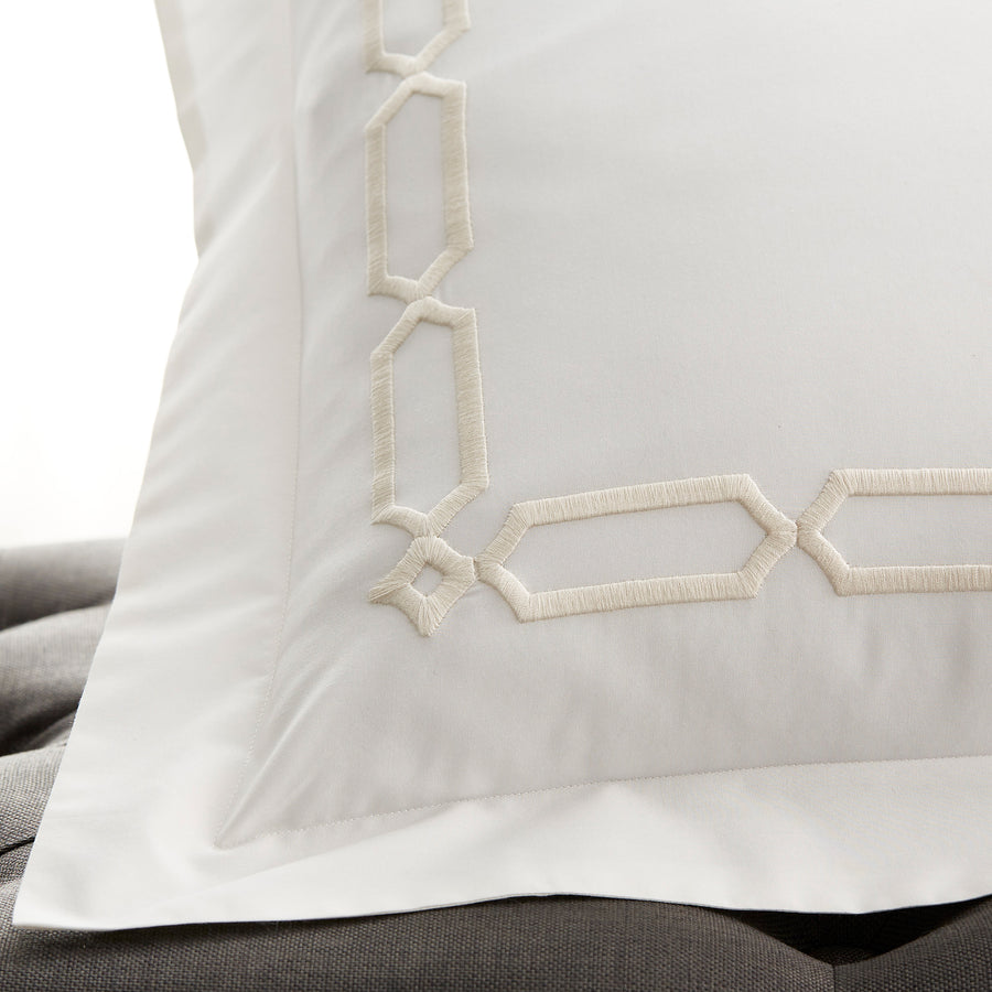  arezzo chain embroidery detail in the color ivory & ivory, #color_ivory & ivory