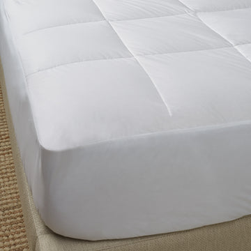 This mattress pad compliments your mattress with an inviting cushion of 600 fill power white goose down