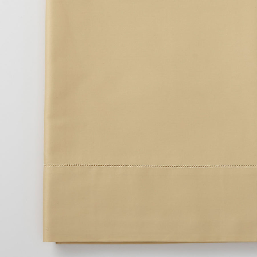 stresa sateen detail in the color cornsilk, #color_cornsilk