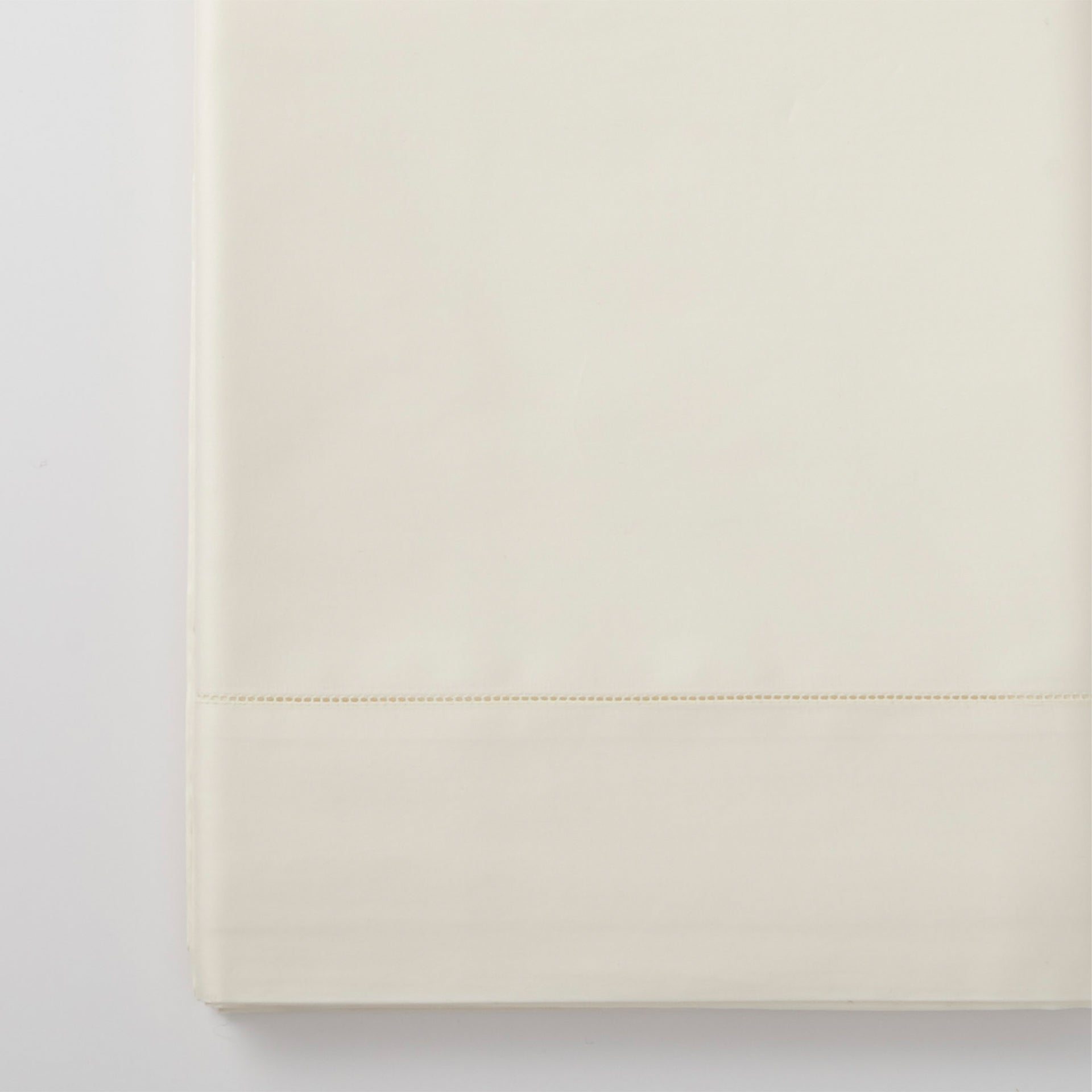 stresa sateen detail in the color ivory, #color_ivory